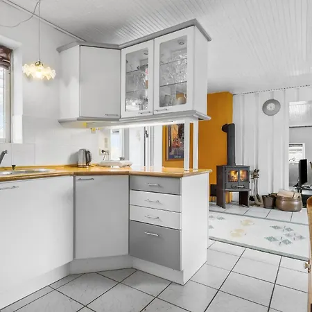 Lovely In With Wifi Holiday home