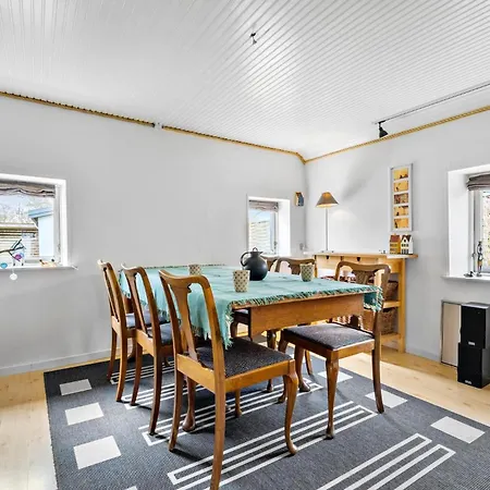 Vakantiehuis Lovely In With Wifi Grevinge